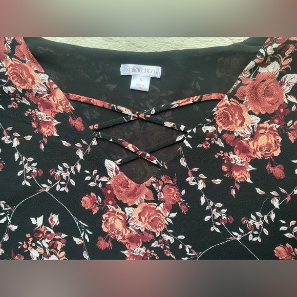 Xhilaration Floral Boho Dress ๐ - Picture 4 of 6